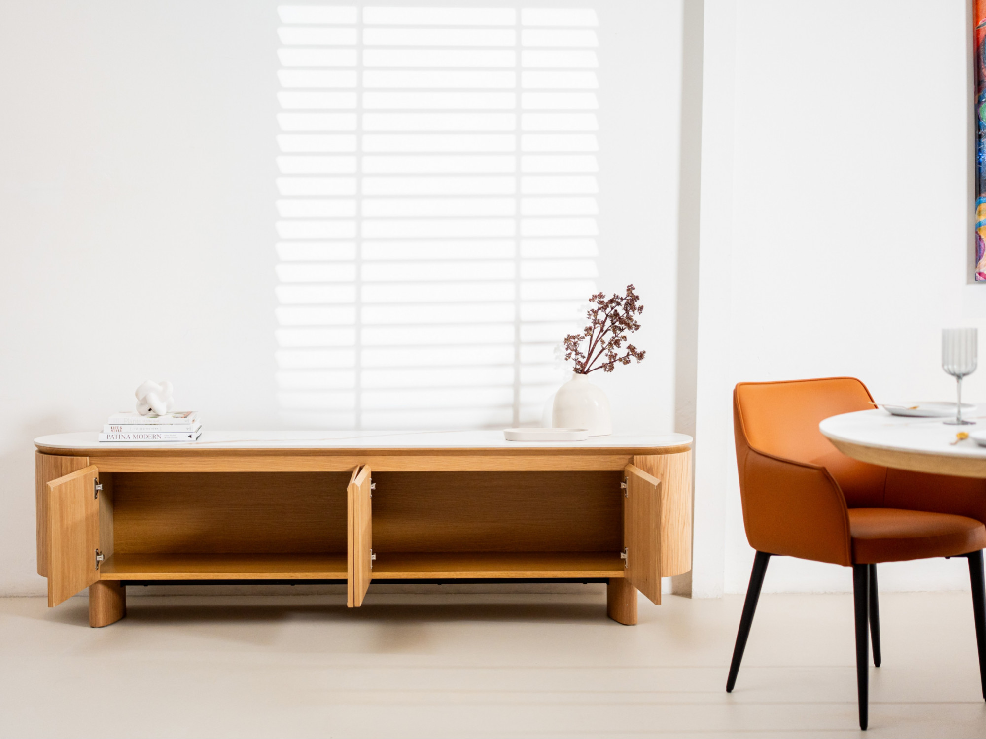 67e48d82ec81b_67e48d2484bf1_LNE01-TV-(5)-zoom